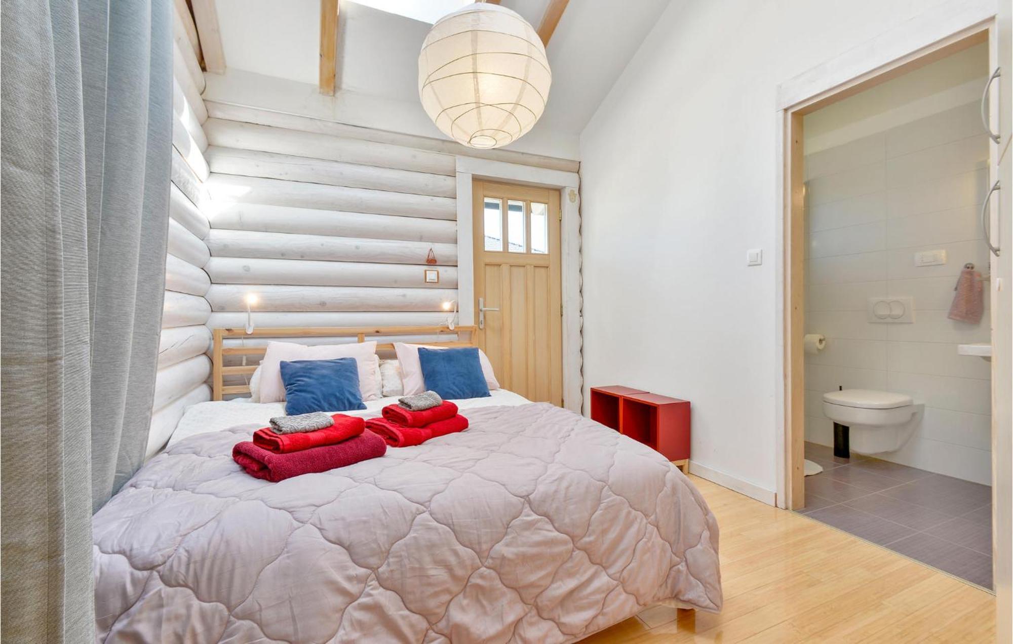 Nice Home In Bregana With House A Panoramic View Exteriör bild